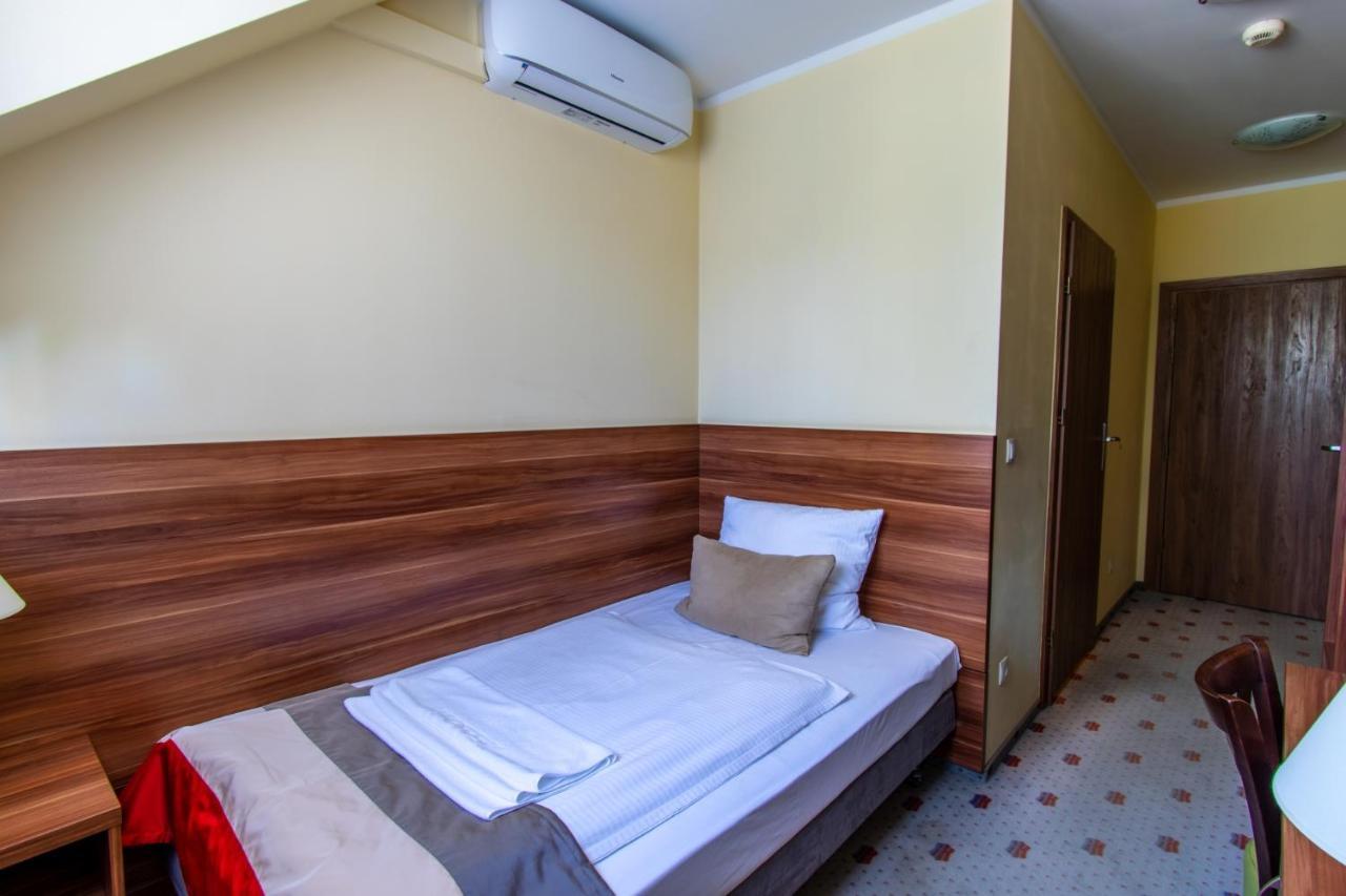 Zajazd U Dziadka Opole Extérieur photo