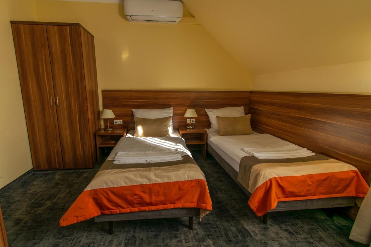 Zajazd U Dziadka Opole Extérieur photo