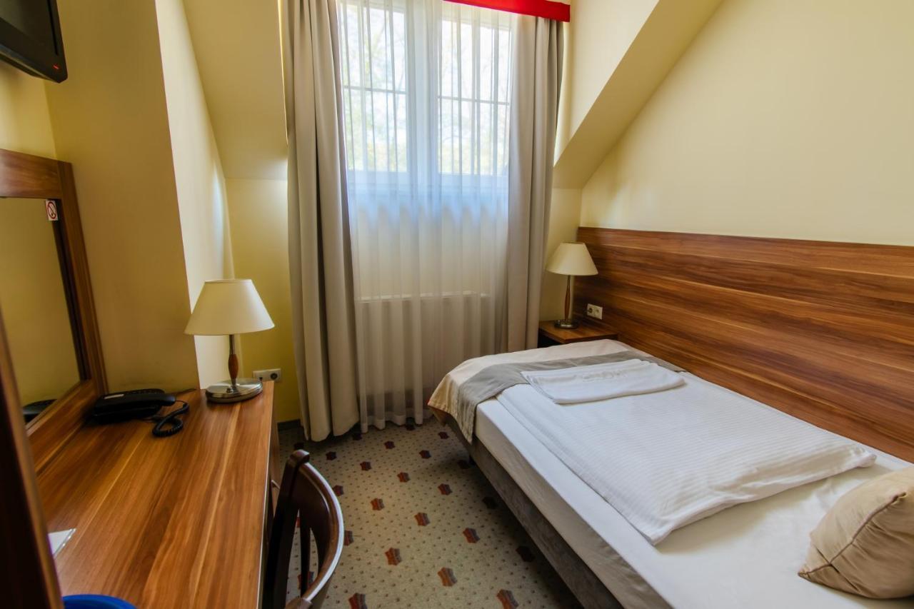 Zajazd U Dziadka Opole Extérieur photo